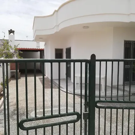 Casa Vacanze Nonno Franco فندق